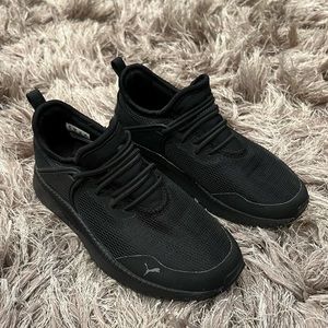 Puma Softride Slip-On Sneaker Boys Size 13C in Black